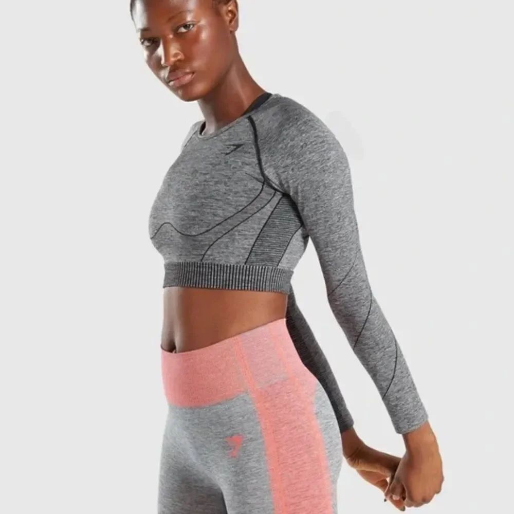 Gymshark Hyper Amplify Long Sleeve Crop Top Grey Black Women’s Medium